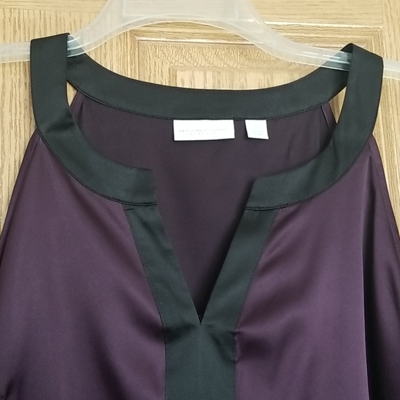 Sleeveless blouse - Picture 2 of 4